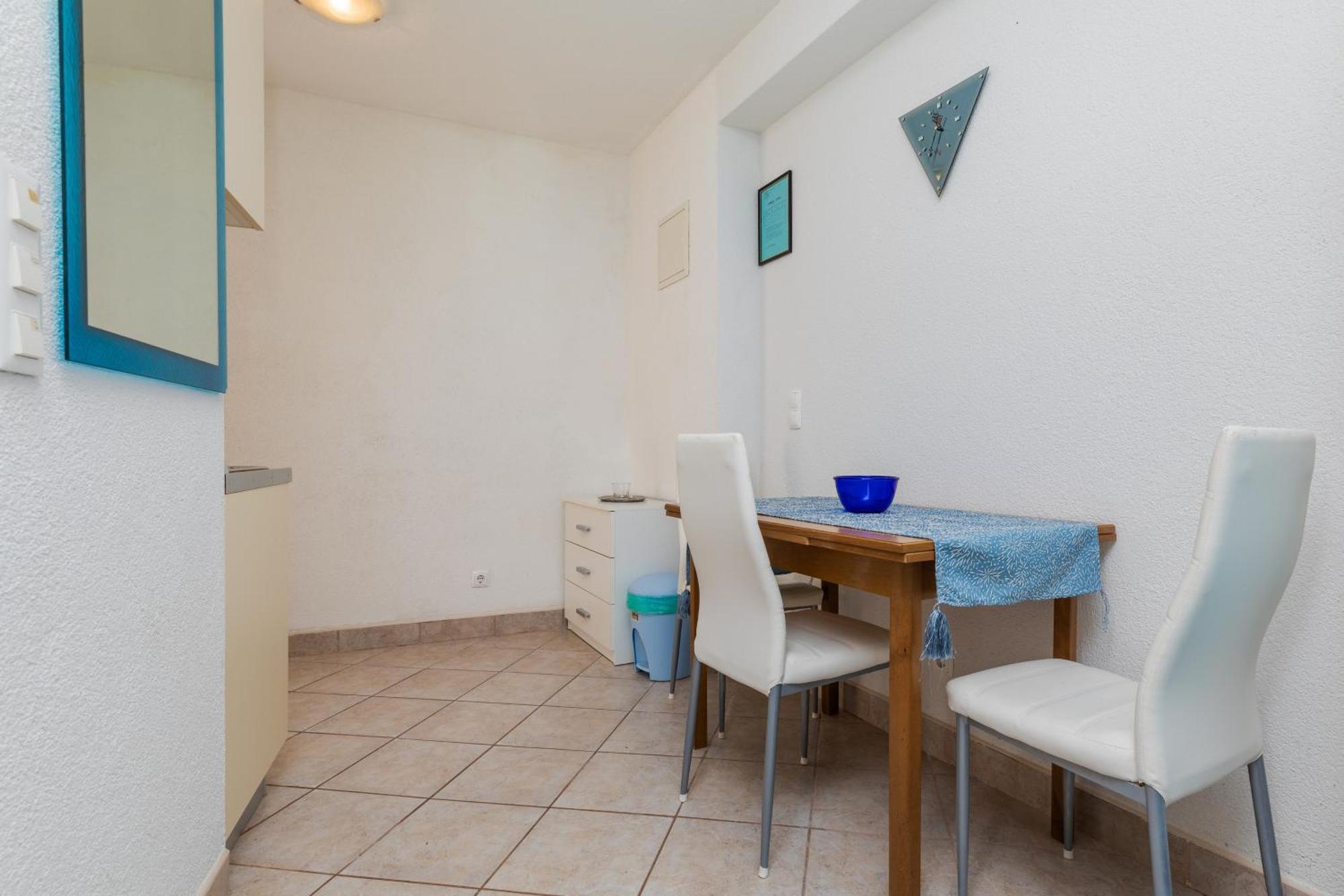 Apartments By The Sea Drasnice, Makarska - 6697 外观 照片