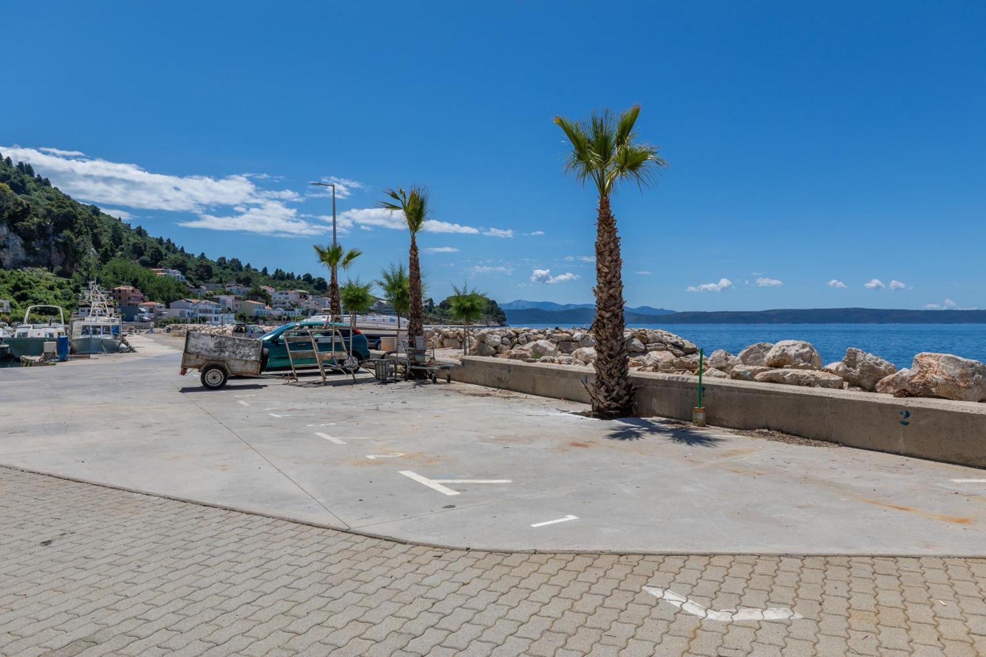 Apartments By The Sea Drasnice, Makarska - 6697 外观 照片